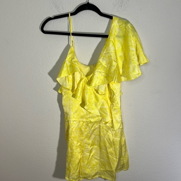 Anthropologie Corey Lynn Calter One-Shoulder Ruffle Romper romantic Sz M - Picture 11 of 12